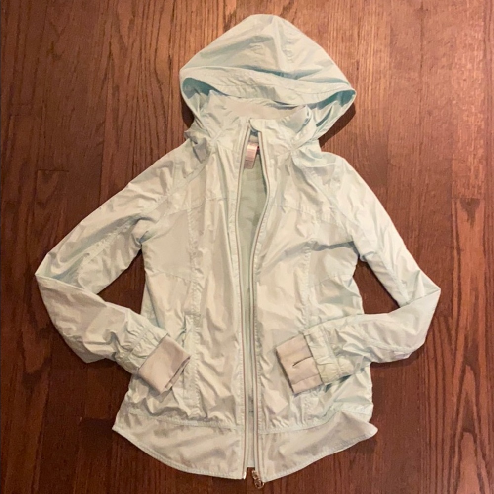 Ivivva rain jacket/running jacket